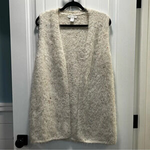 Christopher & Banks Cream Colored Sweater Vest. Size‎ Medium.